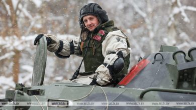 Лукашенко: армия Беларуси остается истинно народной