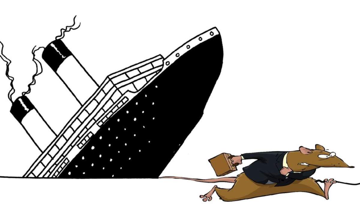Крысы бегут с тонущего корабля. Титаник картинки. Тонущий корабль. Покидаем тонущий корабль.